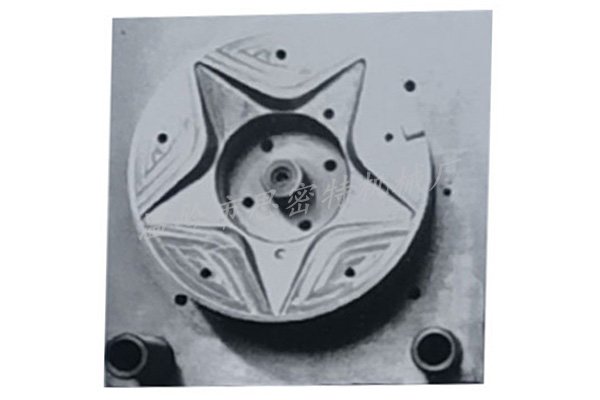 模（mó）具機械.jpg